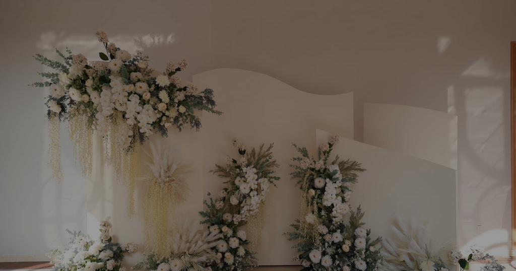 Lễ cưới được lấy cảm hứng từ  concept  Rustic Luxury Wedding 